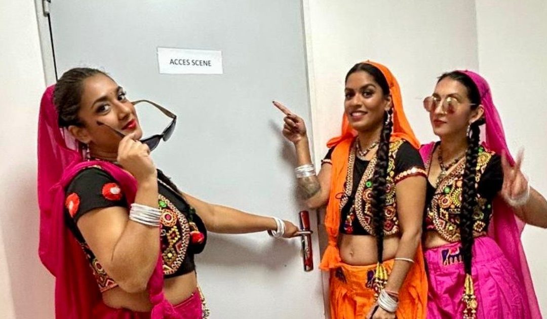 Derrière la scène chez Khulfi Malai danse Bollywood